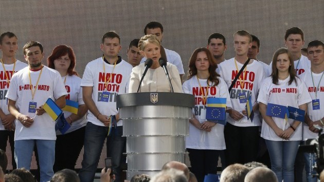 Пряма трансляція зборів громадян щодо референдуму про вступ до НАТО